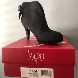 Impo Tewana Black/Silver Heels with Bow
